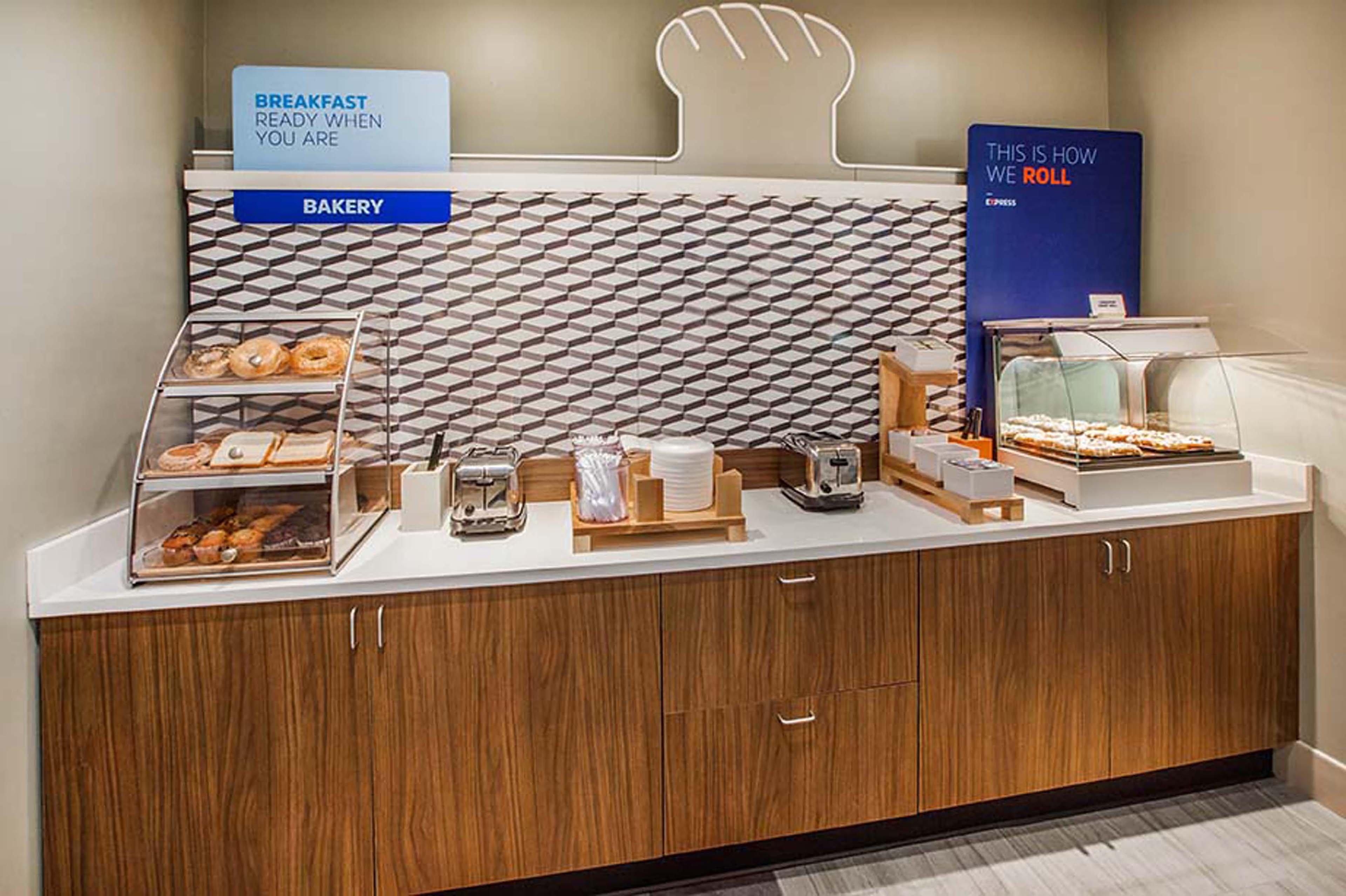 Holiday Inn Express Vernon College Area Highway 287 By Ihg Εξωτερικό φωτογραφία